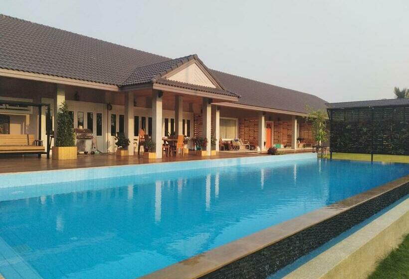 پانسیون Coconut Garden Retreat