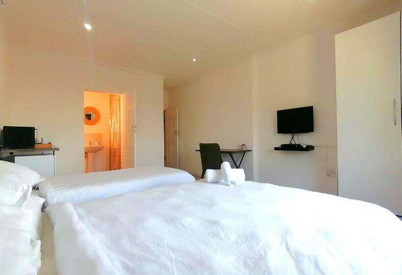 膳宿费 Cosmo Sleepover