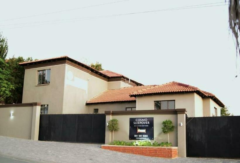 膳宿费 Cosmo Sleepover