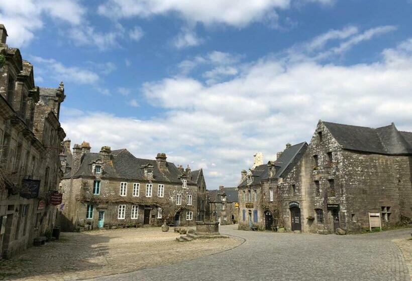 ペンション Gite D Hôte Romantique Et Artistique Au Coeur De Locronan