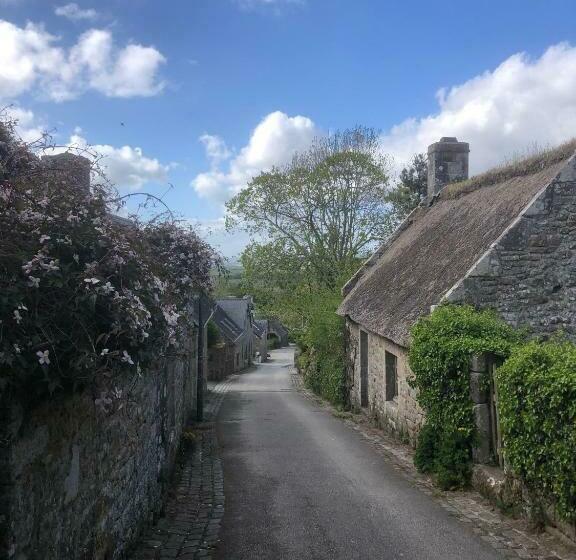 ペンション Gite D Hôte Romantique Et Artistique Au Coeur De Locronan