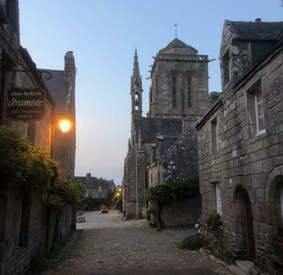 ペンション Gite D Hôte Romantique Et Artistique Au Coeur De Locronan