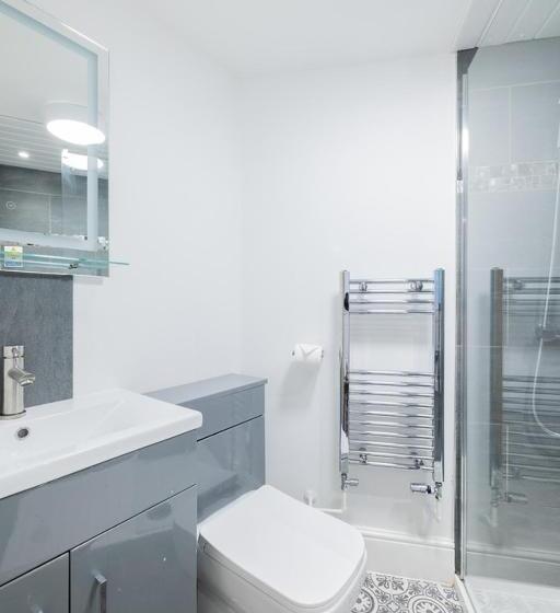 פנסיון Hillcrest Studio Apartments