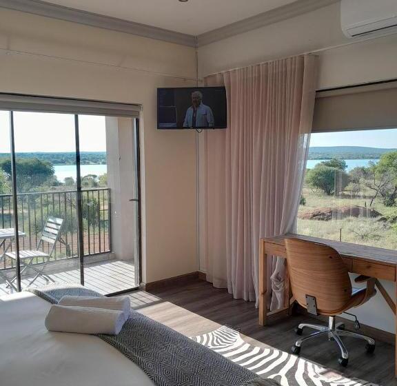 بنسيون Kameeldrift Waterfront Estate & Resort