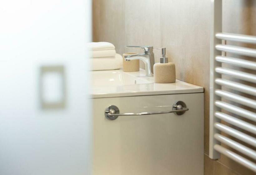 膳宿费 La Corte Di Emma E Ale