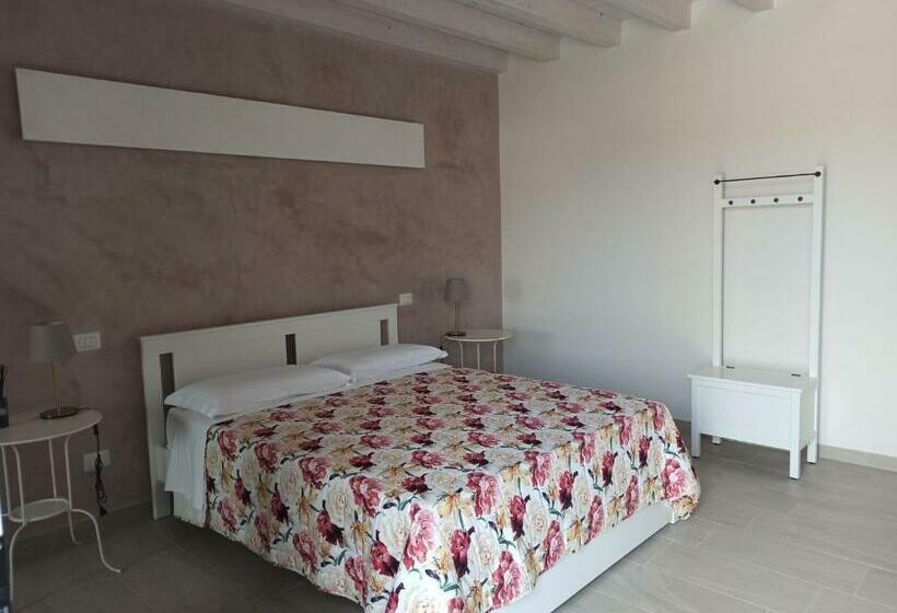 膳宿费 La Corte Di Emma E Ale