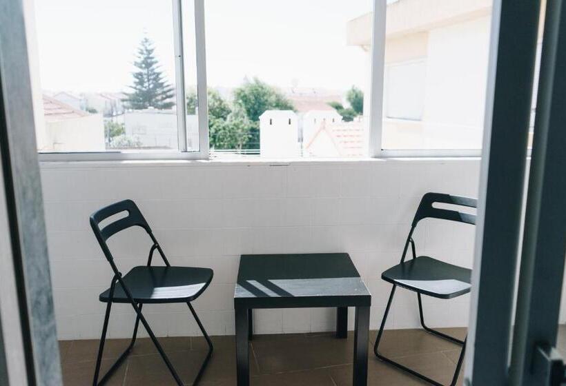 ペンション Ocean Guesthouse Peniche