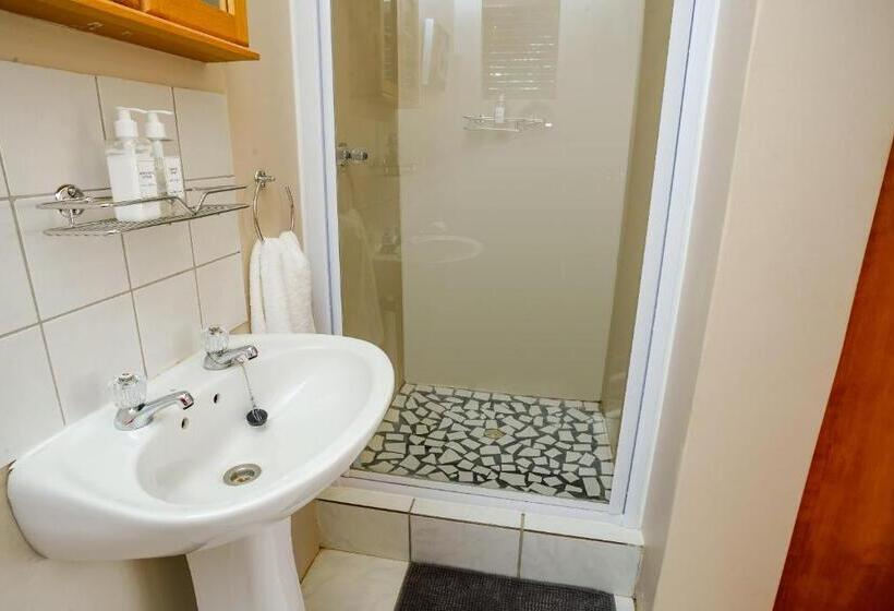 פנסיון Oorvloed Guesthouse