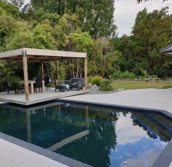 ペンション Robyn S Retreat