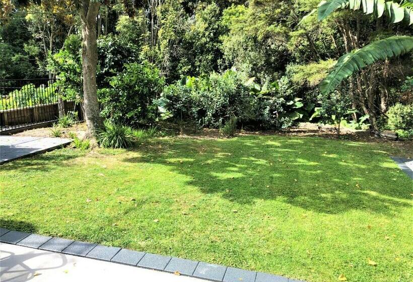 ペンション Robyn S Retreat