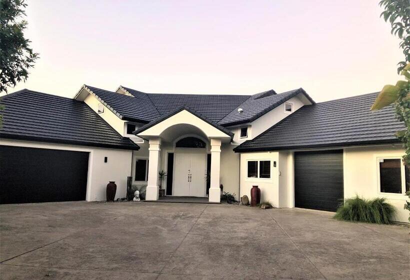 ペンション Robyn S Retreat