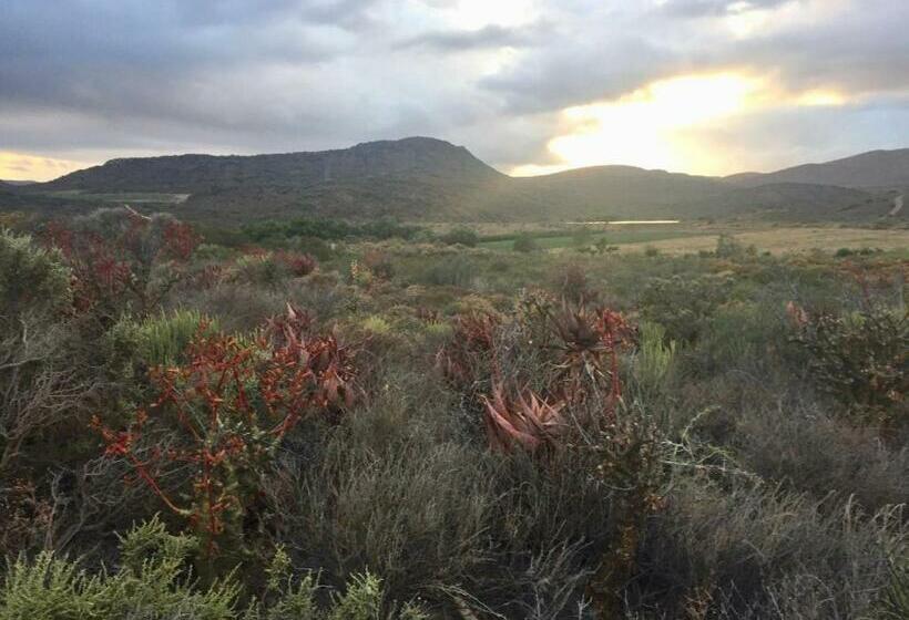 Пансион Sempurna Estate