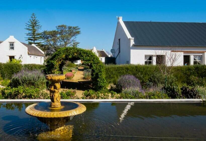 Пансион Sempurna Estate