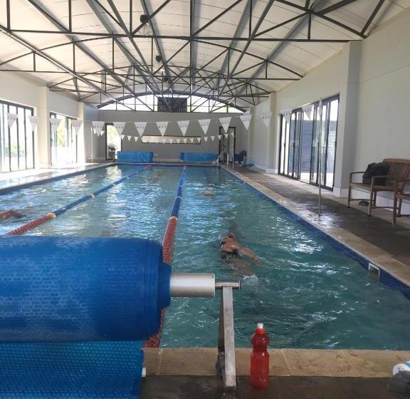 Пансион Sempurna Estate