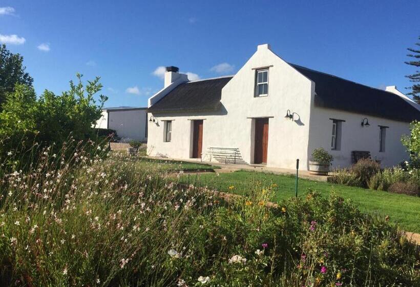 Пансион Sempurna Estate