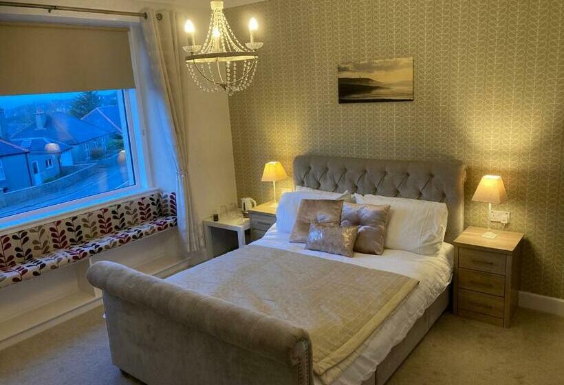 بنسيون Shorelands B&b