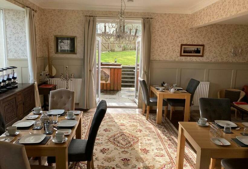 بنسيون Shorelands B&b