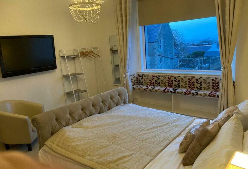 بنسيون Shorelands B&b