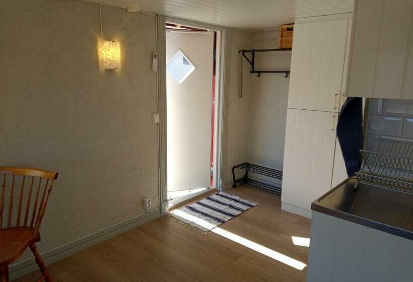 بنسيون Sjögårdens Gästhus Med Sovloft