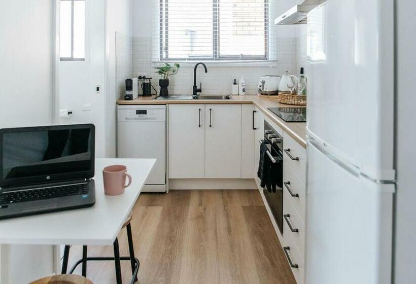 פנסיון Studio On Lewis Tiny House