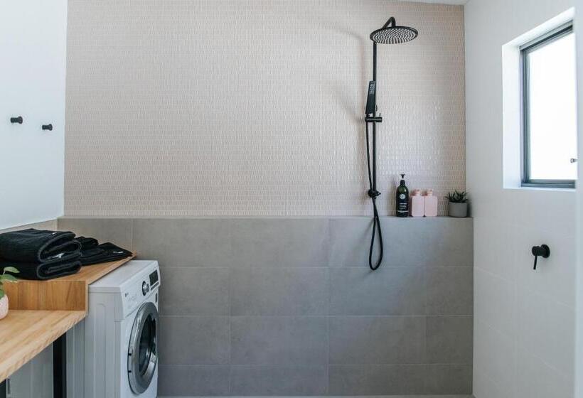 פנסיון Studio On Lewis Tiny House