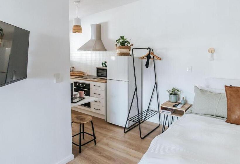 פנסיון Studio On Lewis Tiny House