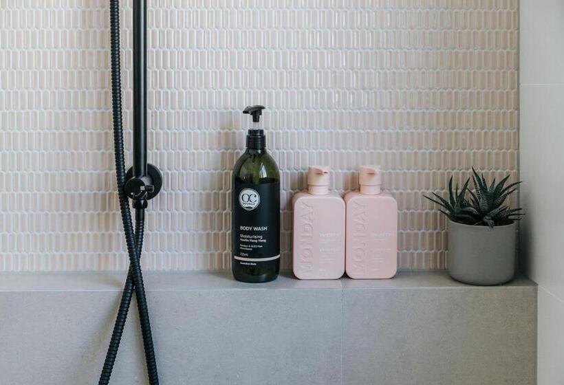 פנסיון Studio On Lewis Tiny House