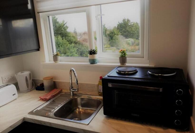 بنسيون Super Cosy Self Catering Studio Flat