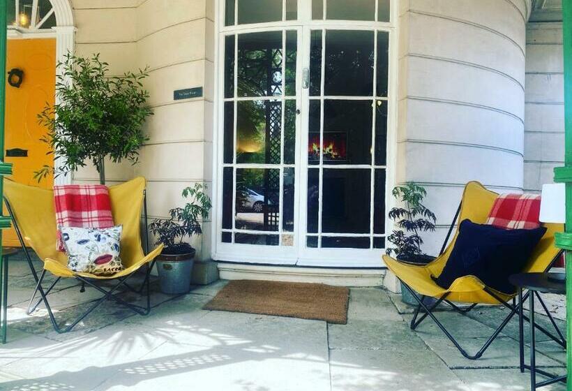 ペンション The State Room At Seafield House