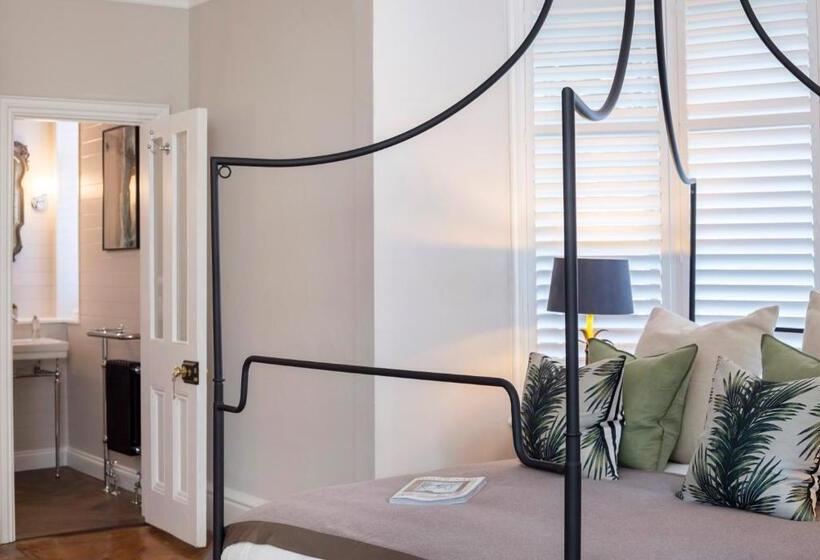 ペンション The State Room At Seafield House