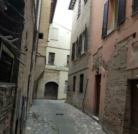 פנסיון Traivicolidifoligno