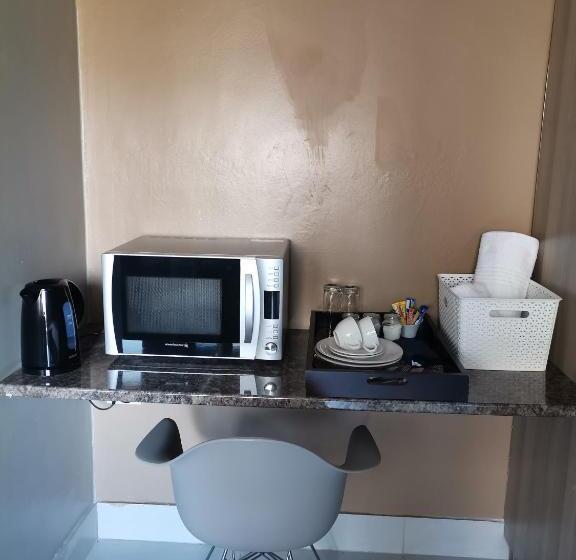 פנסיון Village Kulture   Guest House