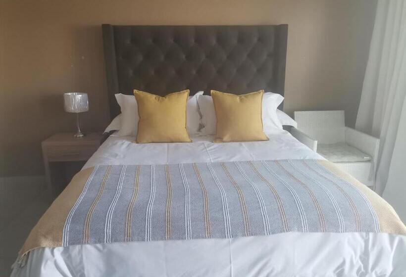 פנסיון Village Kulture   Guest House