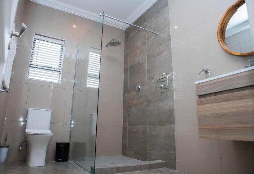 پانسیون White Sands Self Catering Units