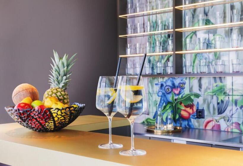 Visionapartments Basel Nauenstrasse Contactless Check In