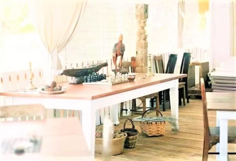 Wae Watu Hotel & Resort