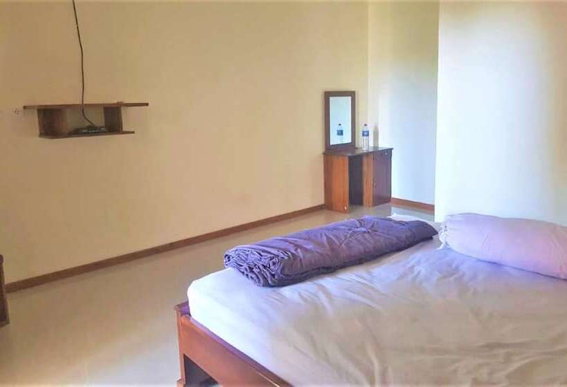 Wae Watu Hotel & Resort