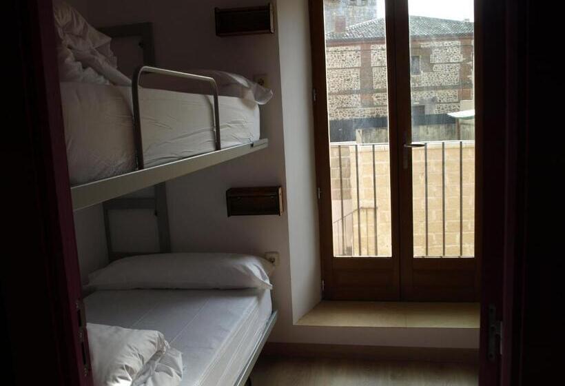 Albergue Fresno De Cantespino   La Tormenta