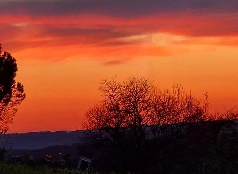 צימר A L Ecole Buissonnière, Chambre D Hôtes En Sidobre