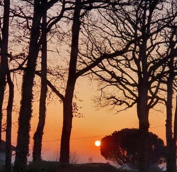 צימר A L Ecole Buissonnière, Chambre D Hôtes En Sidobre