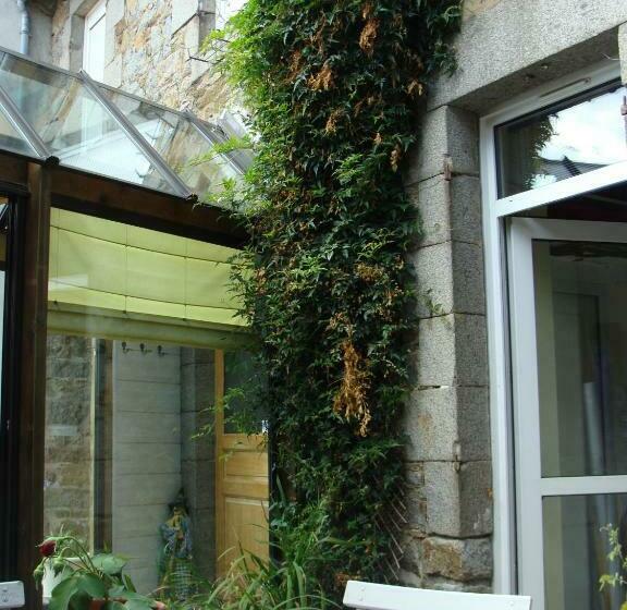 Bed and Breakfast Chambre Maison De Ville Dans La Cité Des Trois Vallées