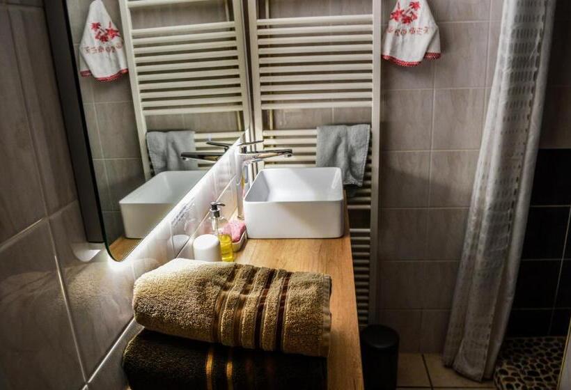 مبيت وإفطار Chambres Et Table D Hôtes Floromel La Souterraine En Rez De Chaussee