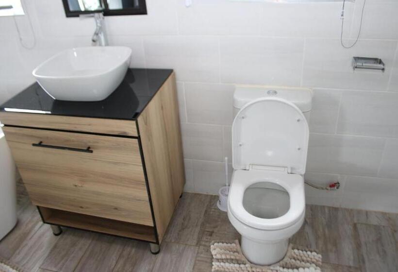 צימר Charis View Guest House