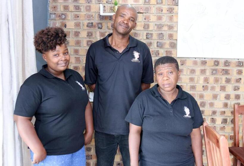 צימר Charis View Guest House