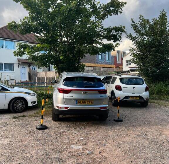 تختخواب و صبحانه City Beach Airbnb Southend On Sea