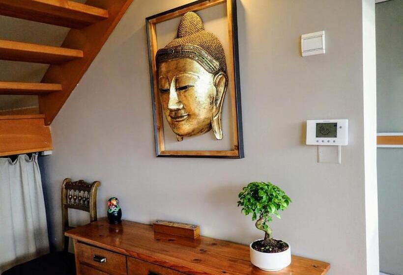 ベッドアンドブレックファースト Le Belvédère : Chambres Et Table D Hôtes