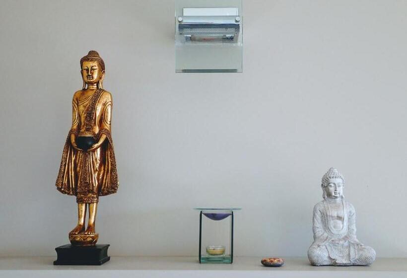 ベッドアンドブレックファースト Le Belvédère : Chambres Et Table D Hôtes