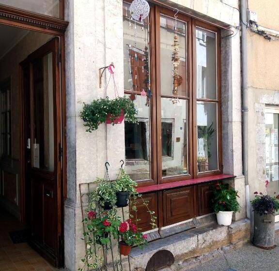 مبيت وإفطار Les Terrasses De Saillans