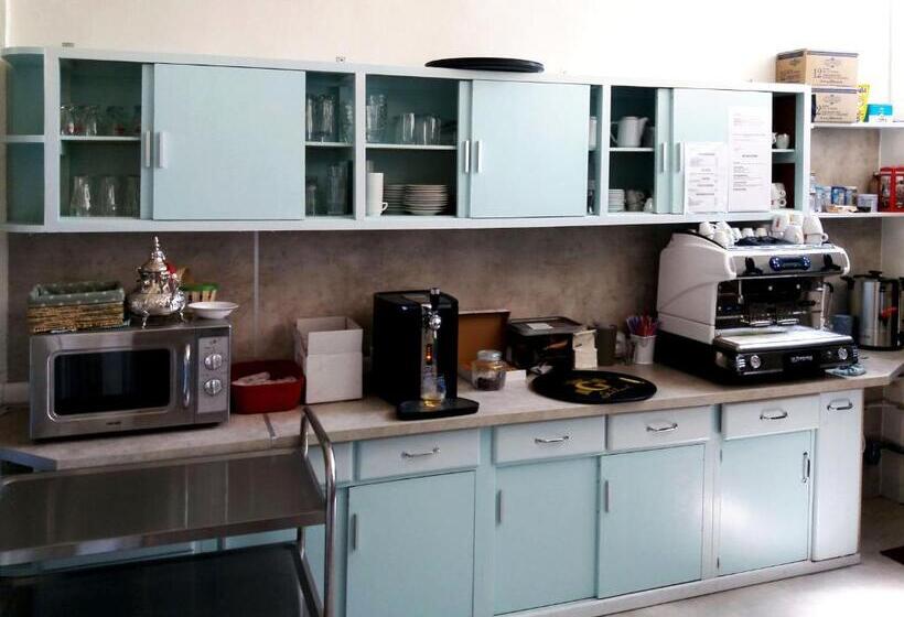 مبيت وإفطار Les Terrasses De Saillans