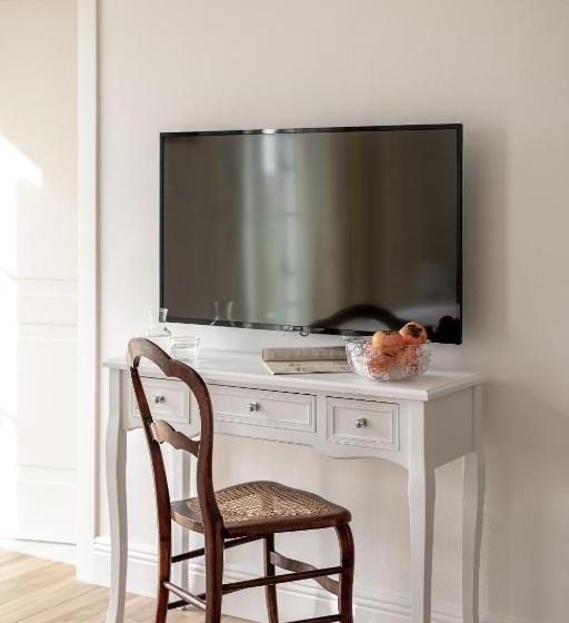 تختخواب و صبحانه Peterc Vineyard Estate